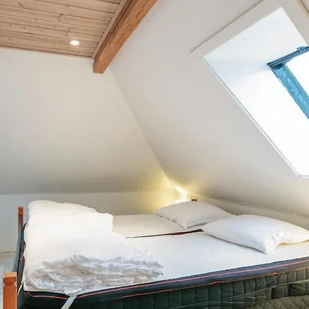 Five-bedroom Holiday In Holiday home Allinge-Sandvig