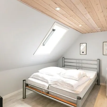Five-bedroom Holiday In Holiday home Allinge-Sandvig